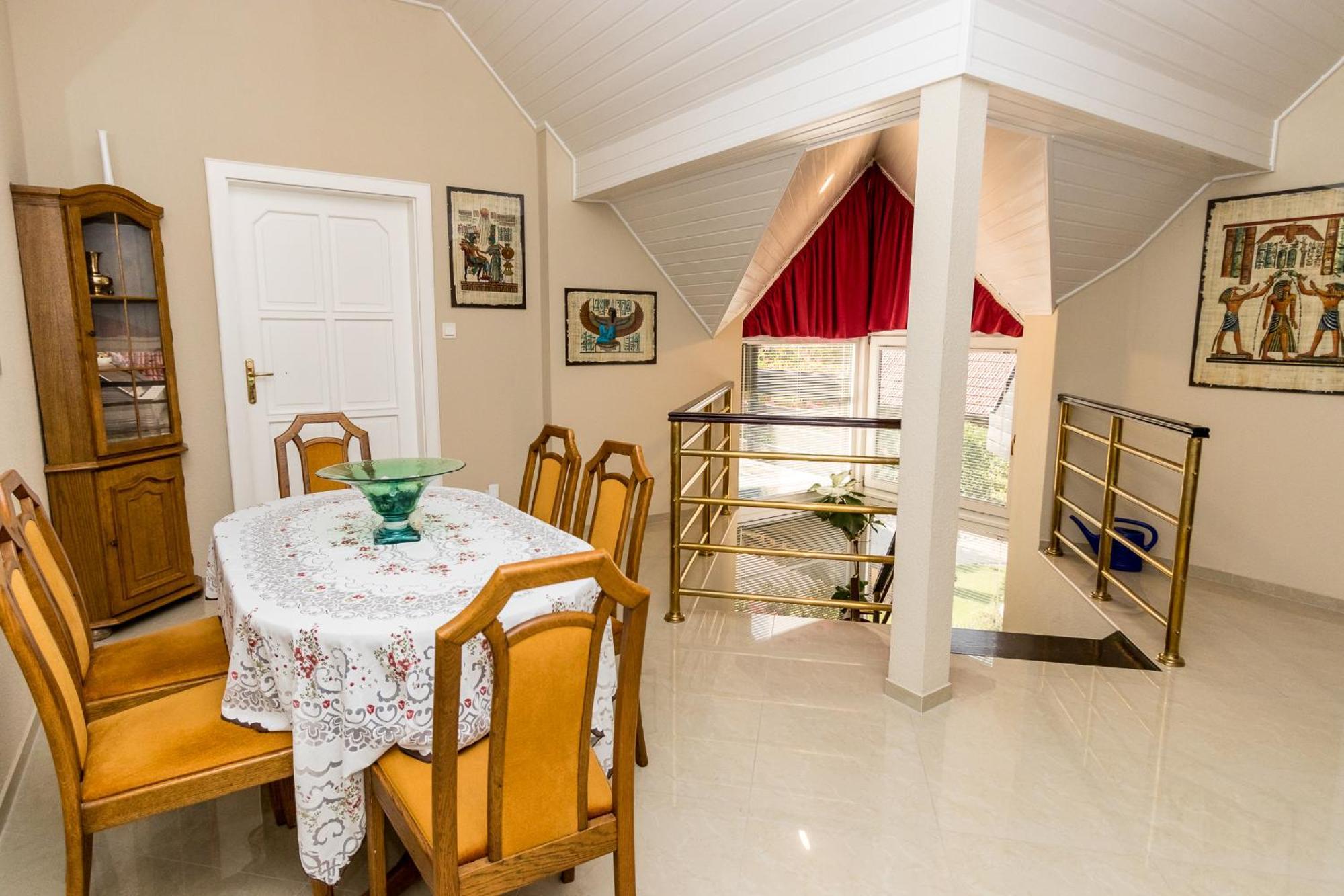 Haus Sonnenhof Hotel Siofok Bagian luar foto
